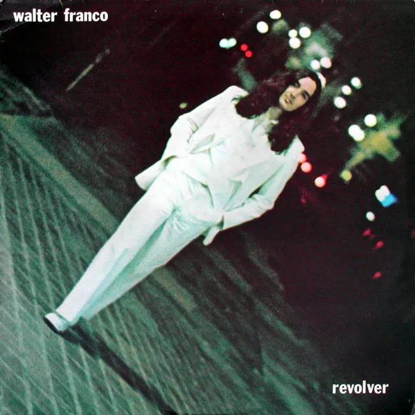 Capa de Revolver